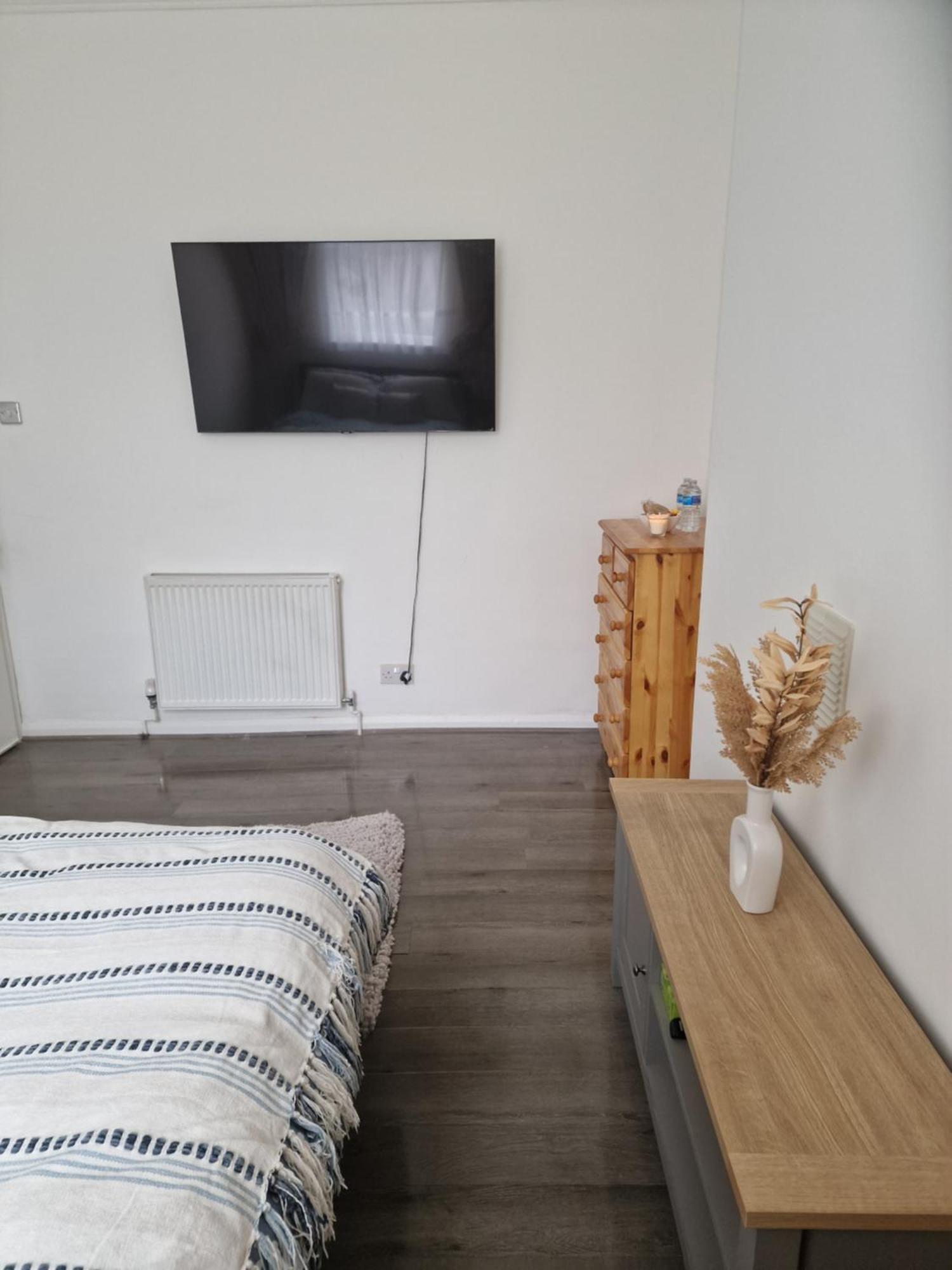 One Room In Stoke Newington Londen Buitenkant foto